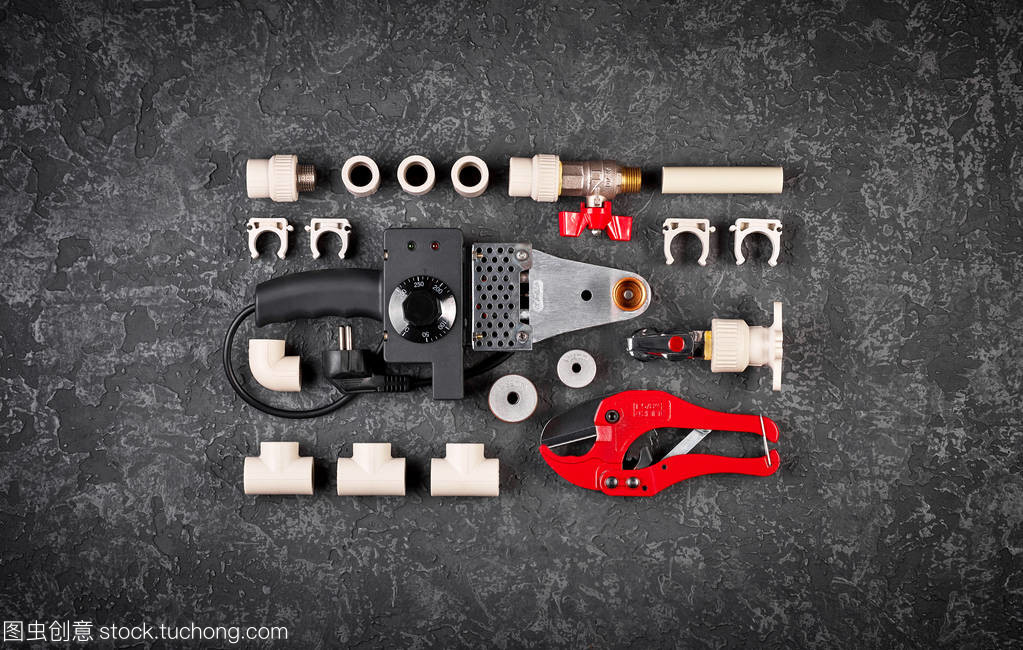 管道工程工具与水暖管道零件 构建与维护现代水系统的基石