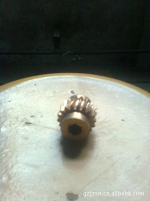 水暖管道零件与机械涡轮变速器 图片解析与专业应用